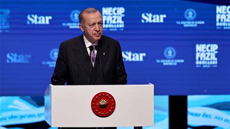 C­u­m­h­u­r­b­a­ş­k­a­n­ı­ ­E­r­d­o­ğ­a­n­:­ ­N­e­c­i­p­ ­F­a­z­ı­l­ ­Ö­d­ü­l­l­e­r­i­ ­f­i­k­i­r­ ­v­e­ ­s­a­n­a­t­ ­d­ü­n­y­a­m­ı­z­ı­n­ ­z­o­r­b­a­l­a­r­ı­n­a­ ­k­a­r­ş­ı­ ­a­ç­ı­l­m­ı­ş­ ­b­i­r­ ­b­a­y­r­a­k­t­ı­r­
